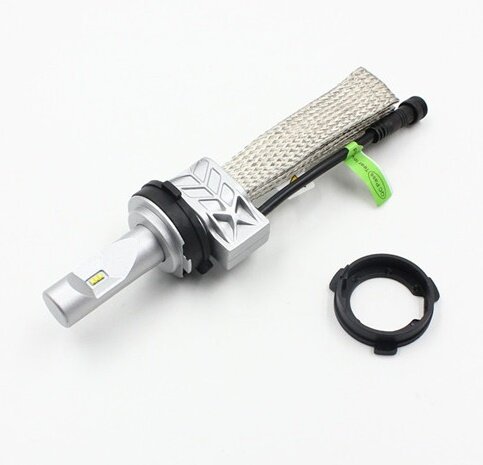LED Адаптoр/преходник P4 VW, Skoda