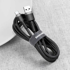 USB кабел за зареждане на смартфони - USB-C или micro USB